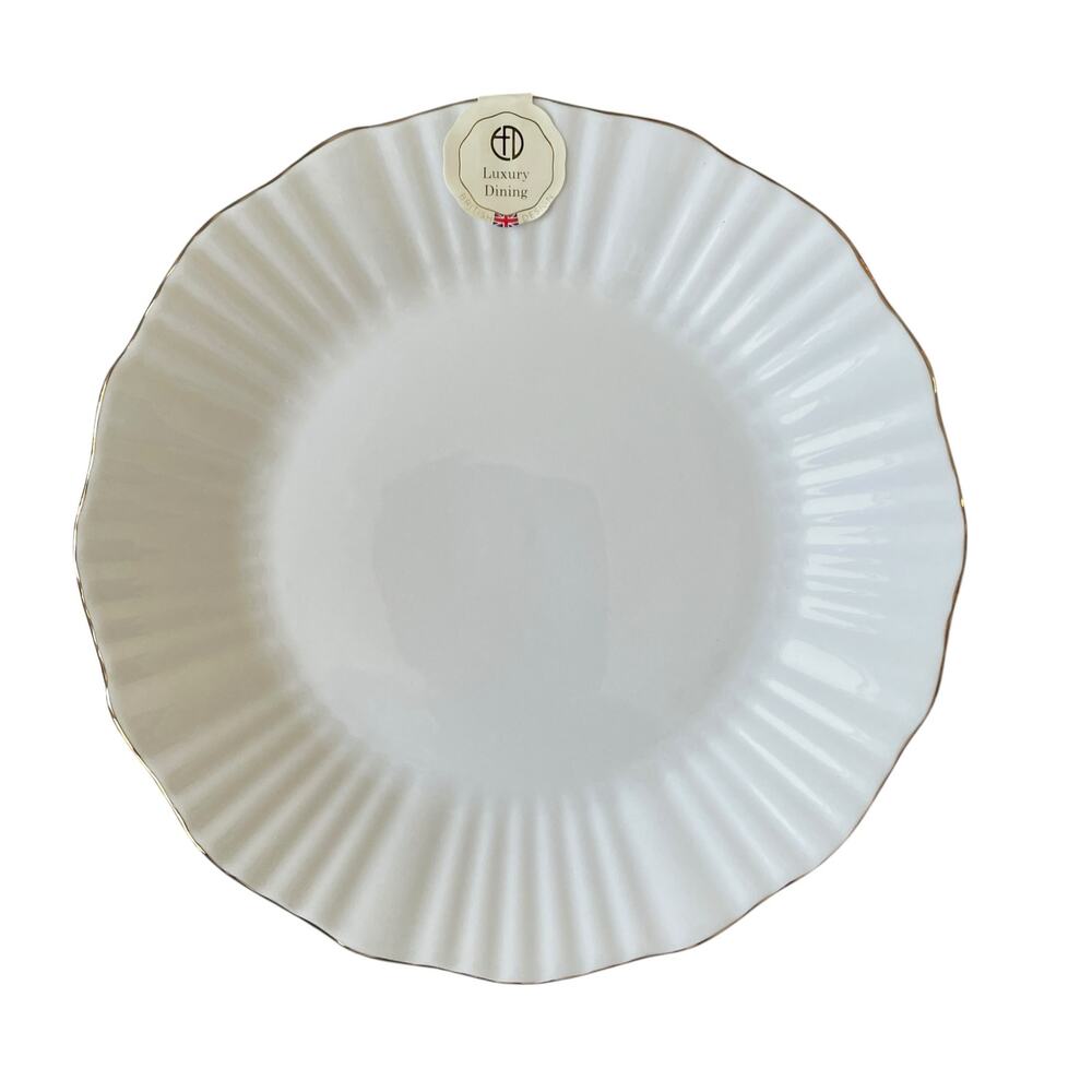 Eaton Fine Dining Porcelain Dinner Plates 11in Set of 4 Aubrey White Gold Trim